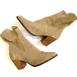 Zara suede ankle booties in taupe EUC